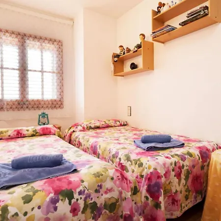Canaries-1 By Interhome